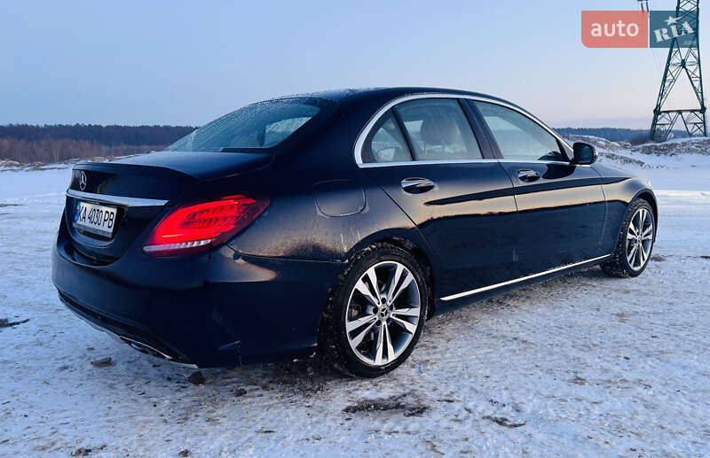 Седан Mercedes-Benz C-Class 2016 в Киеве
