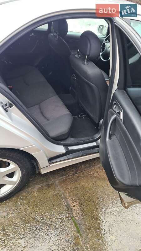 Седан Mercedes-Benz C-Class 2004 в Хмельницком