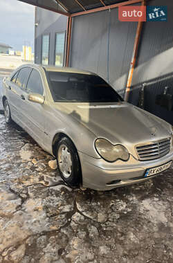 Седан Mercedes-Benz C-Class 2002 в Хотині