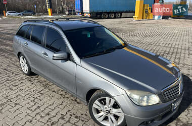 Универсал Mercedes-Benz C-Class 2010 в Луцке
