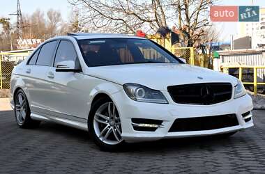 Седан Mercedes-Benz C-Class 2014 в Львове