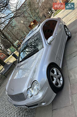 Седан Mercedes-Benz C-Class 2005 в Одессе
