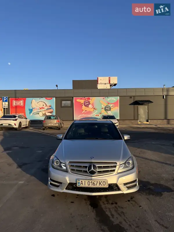 Mercedes-Benz C-Class 2013 VIN WDDGF8BB2CR198239 фото оголошення 2 з 66