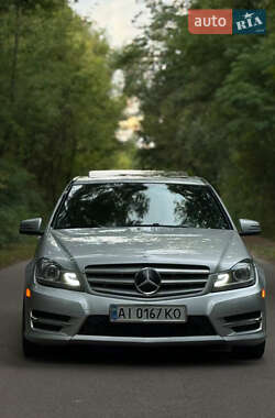 Седан Mercedes-Benz C-Class 2013 в Борисполе