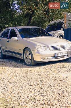 Седан Mercedes-Benz C-Class 2004 в Дунаевцах
