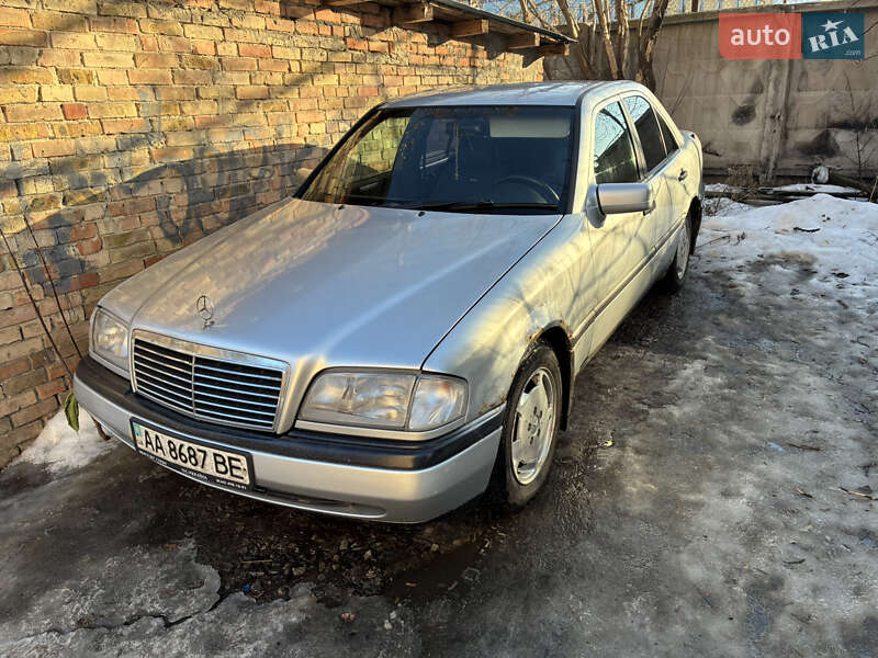 Mercedes-Benz C-Class 1995 Mercedes-Benz C-Class 1995