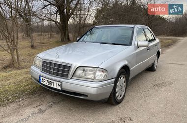 Седан Mercedes-Benz C-Class 1995 в Запорожье