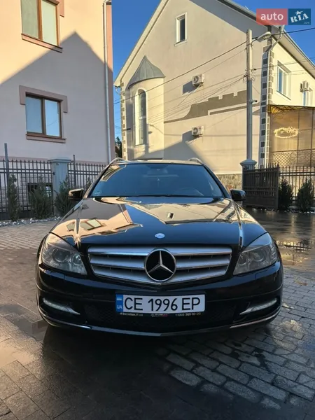 Mercedes-Benz C-Class 2010
