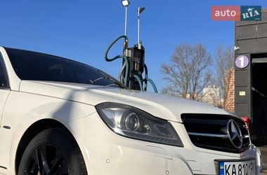 Седан Mercedes-Benz C-Class 2011 в Киеве
