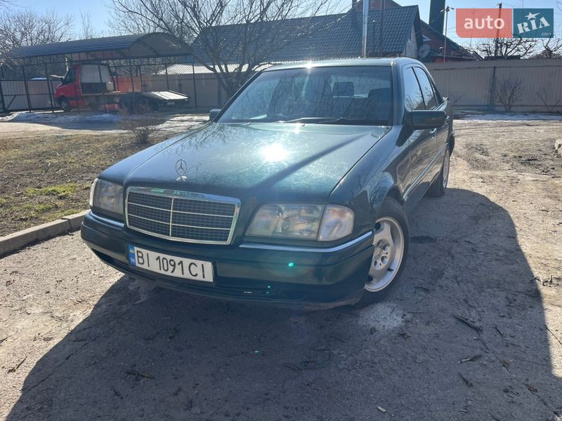 Mercedes-Benz C-Class 1995 Mercedes-Benz C-Class 1995