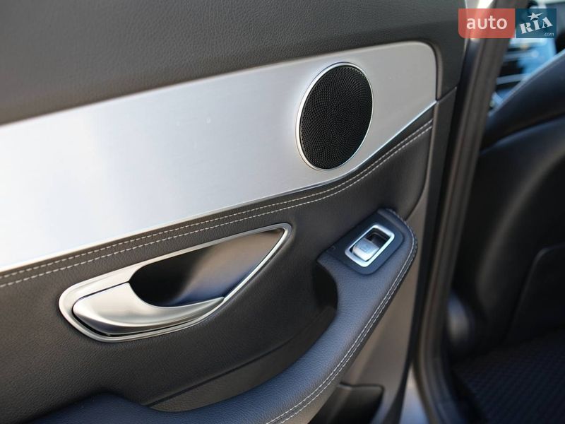 Седан Mercedes-Benz C-Class 2015 в Луцке