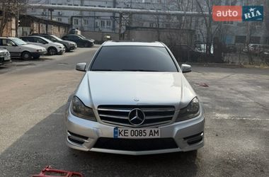 Седан Mercedes-Benz C-Class 2013 в Дніпрі