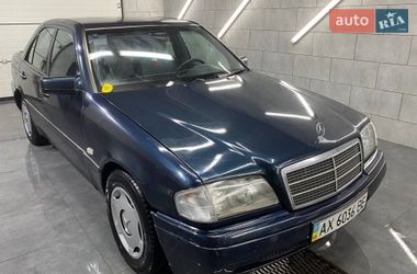 Седан Mercedes-Benz C-Class 1995 в Южноукраїнську