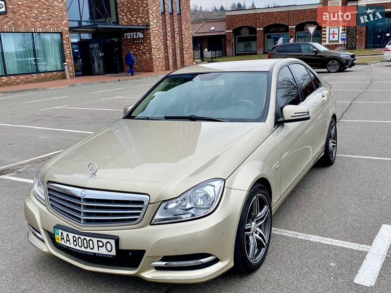 Mercedes-Benz C-Class 2012