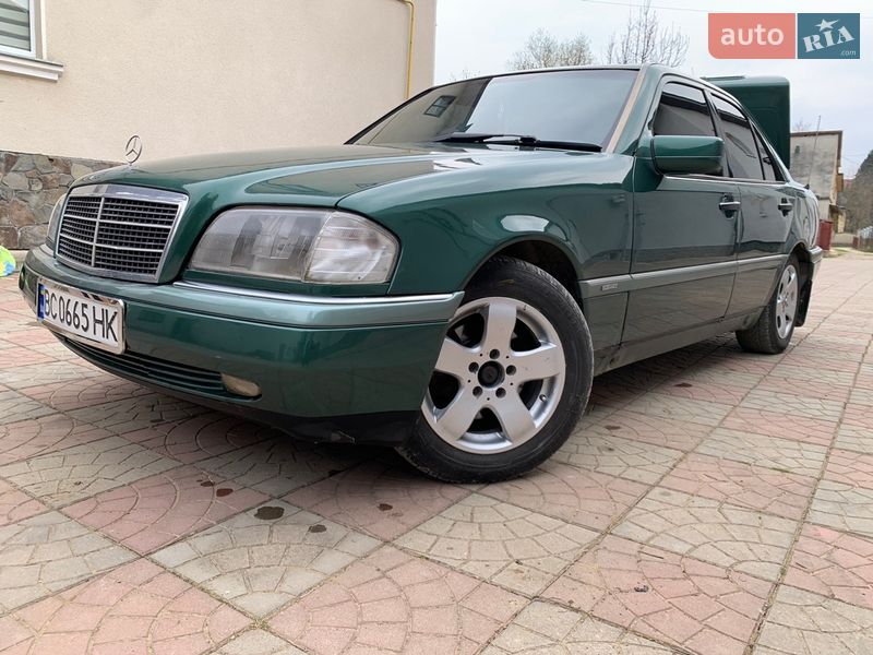 Mercedes-Benz C-Class 1995