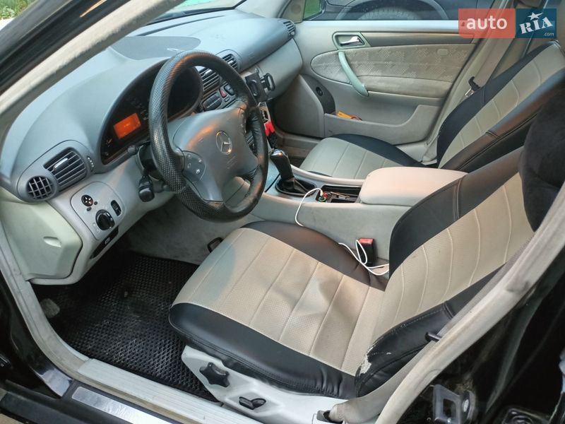 Седан Mercedes-Benz C-Class 2001 в Одессе