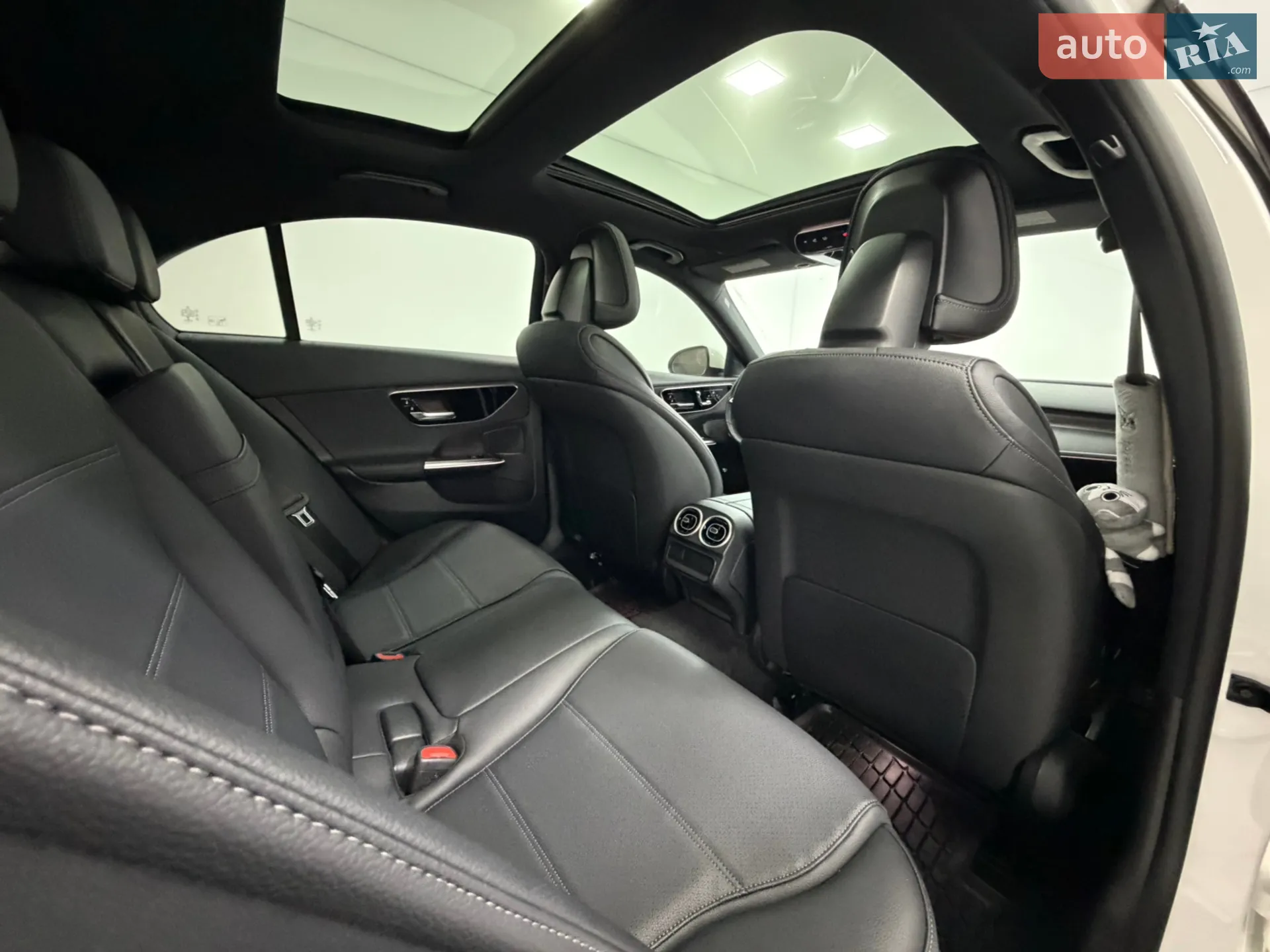 2022 Mercedes-Benz C-klasse - мініатюра 14