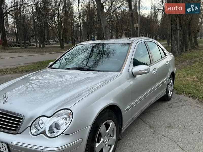 Mercedes-Benz C-Class 2003 VIN WDB2030421A534798 фото оголошення 12 з 56