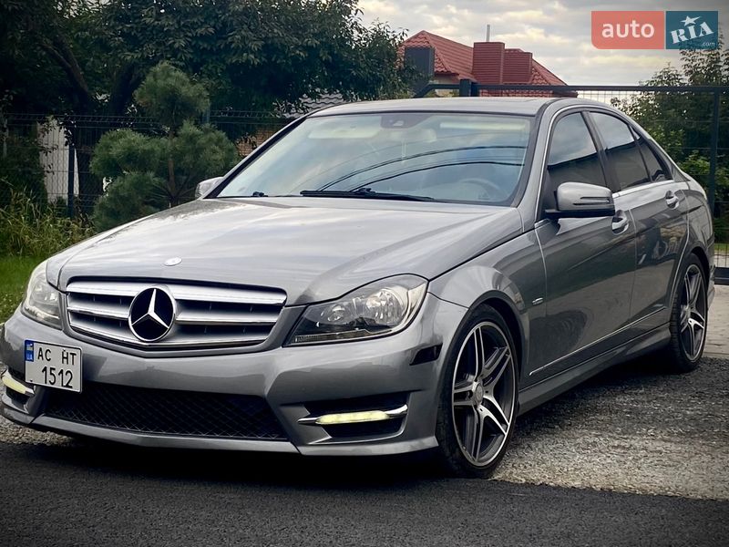 Mercedes-Benz C-Class 2011