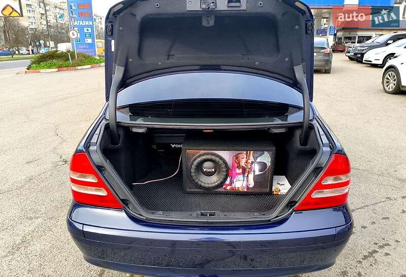 Седан Mercedes-Benz C-Class 2005 в Одессе
