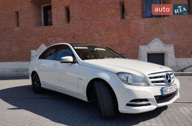 Седан Mercedes-Benz C-Class 2012 в Львове