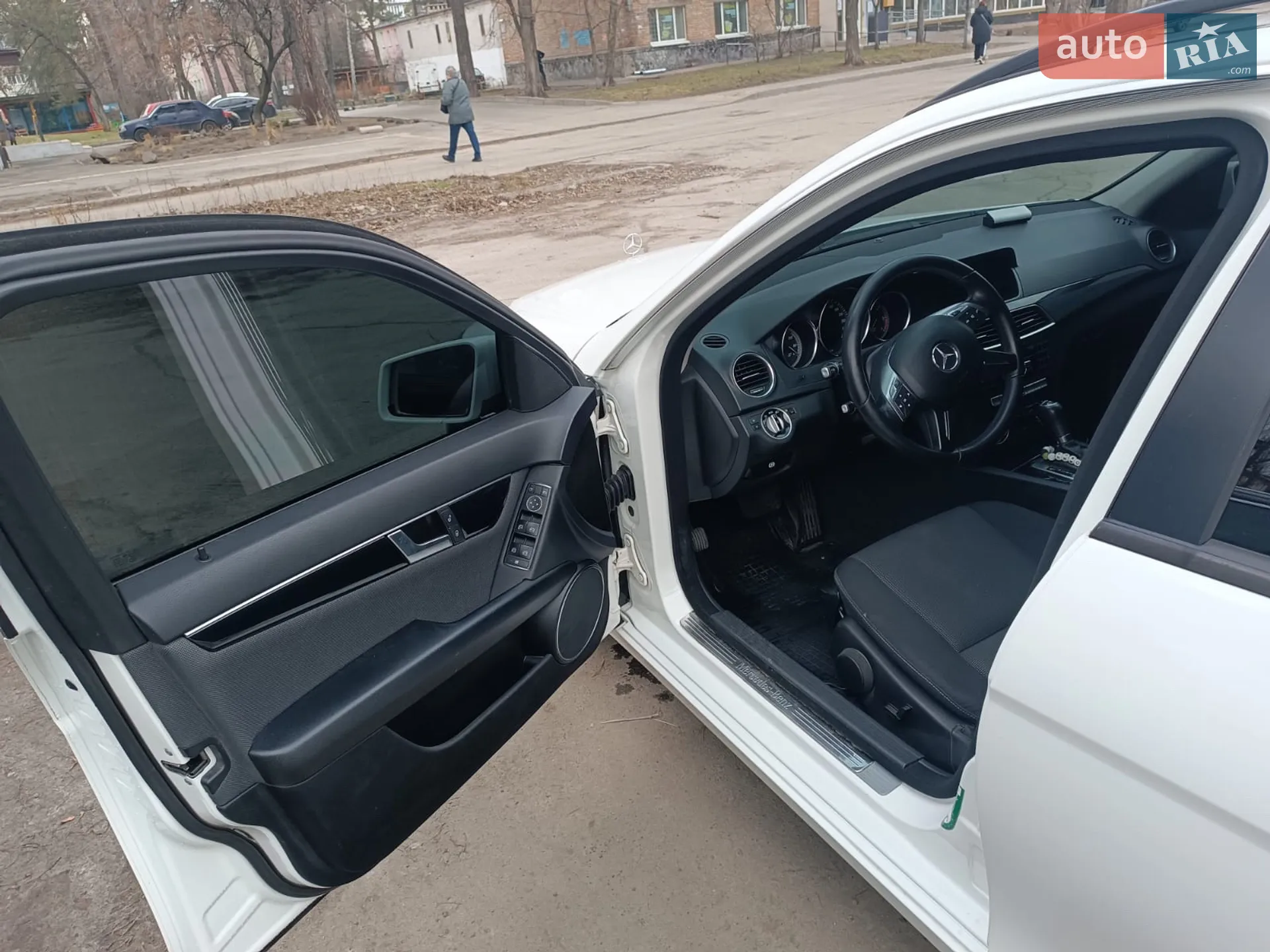2013 Mercedes-Benz C-klasse - мініатюра 11