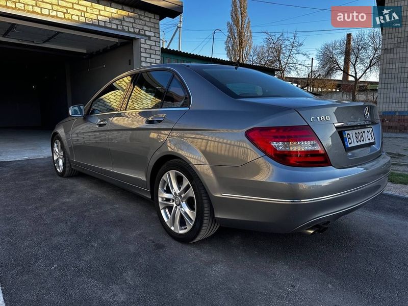 Mercedes-Benz C-Class 2011