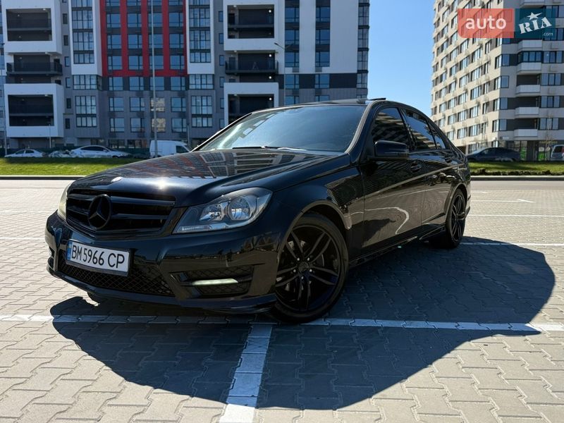 Mercedes-Benz C-Class 2011