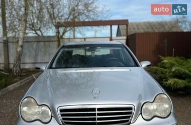 Седан Mercedes-Benz C-Class 2000 в Раздельной