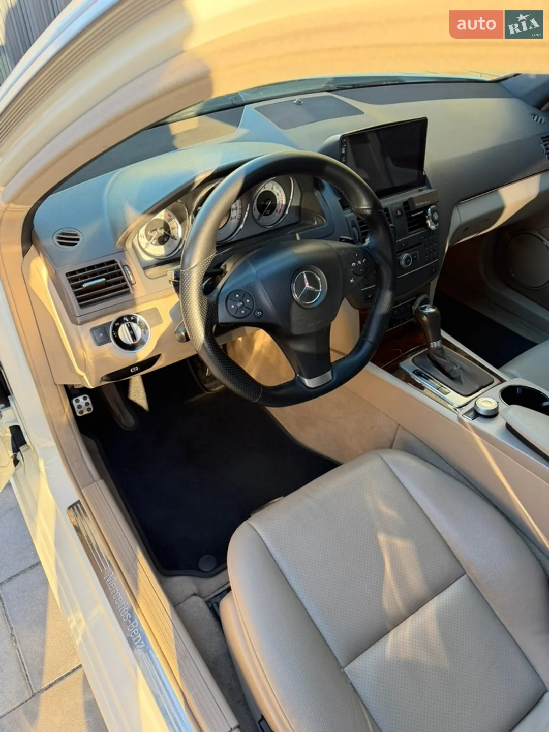 2011 Mercedes-Benz C-klasse - мініатюра 11