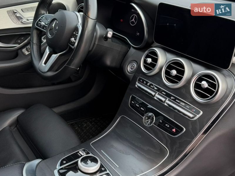 Седан Mercedes-Benz C-Class 2019 в Киеве