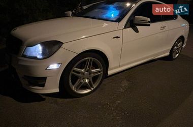 Купе Mercedes-Benz C-Class 2012 в Дніпрі