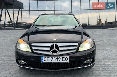 Універсал Mercedes-Benz C-Class 2010 в Чернівцях
