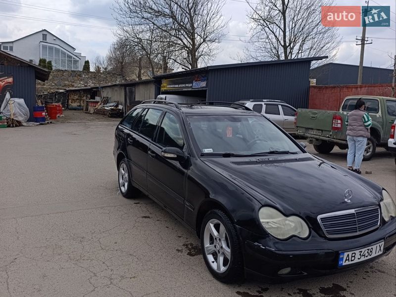 Універсал Mercedes-Benz C-Class 2001 в Хмільнику