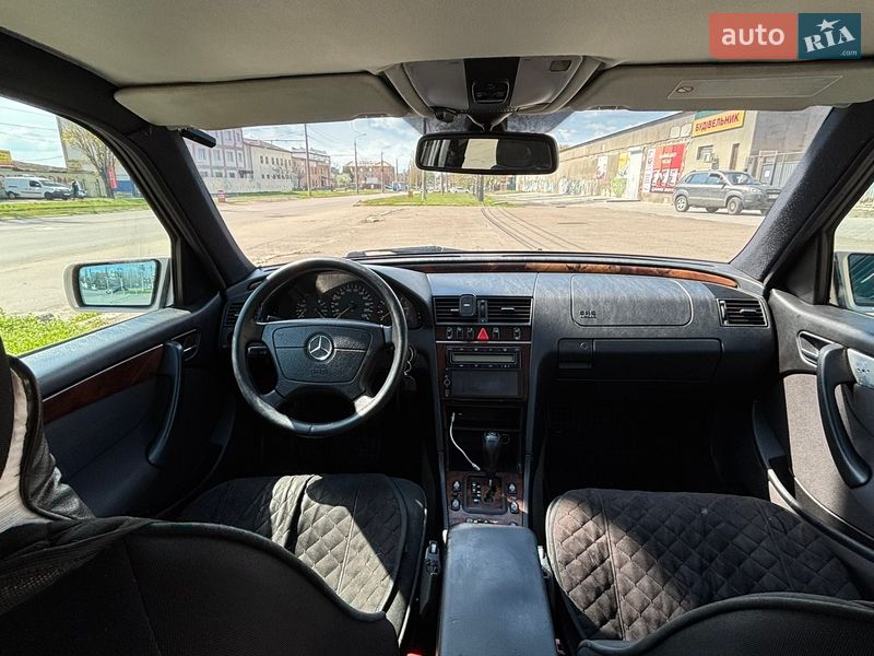 Седан Mercedes-Benz C-Class 2000 в Николаеве