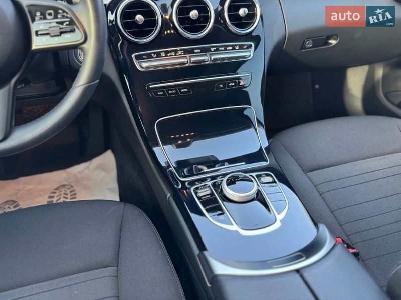 Седан Mercedes-Benz C-Class 2018 в Києві