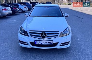 Седан Mercedes-Benz C-Class 2011 в Киеве