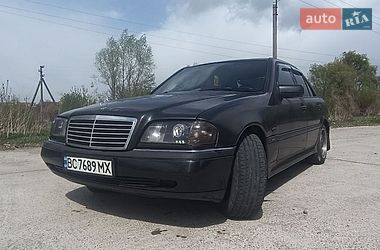 Седан Mercedes-Benz C-Class 1993 в Іваничах