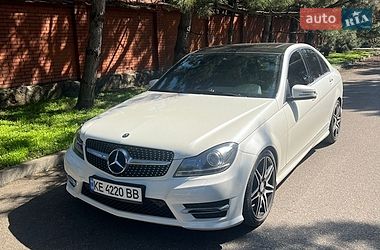Седан Mercedes-Benz C-Class 2012 в Дніпрі