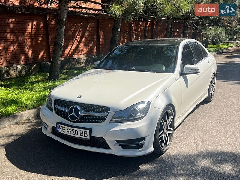 Mercedes-Benz C-Class 2012