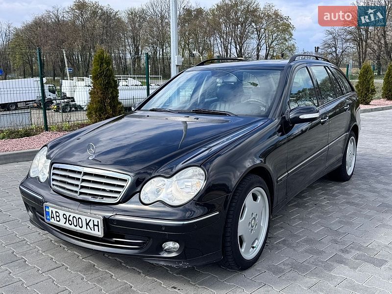 Mercedes-Benz C-Class 2005