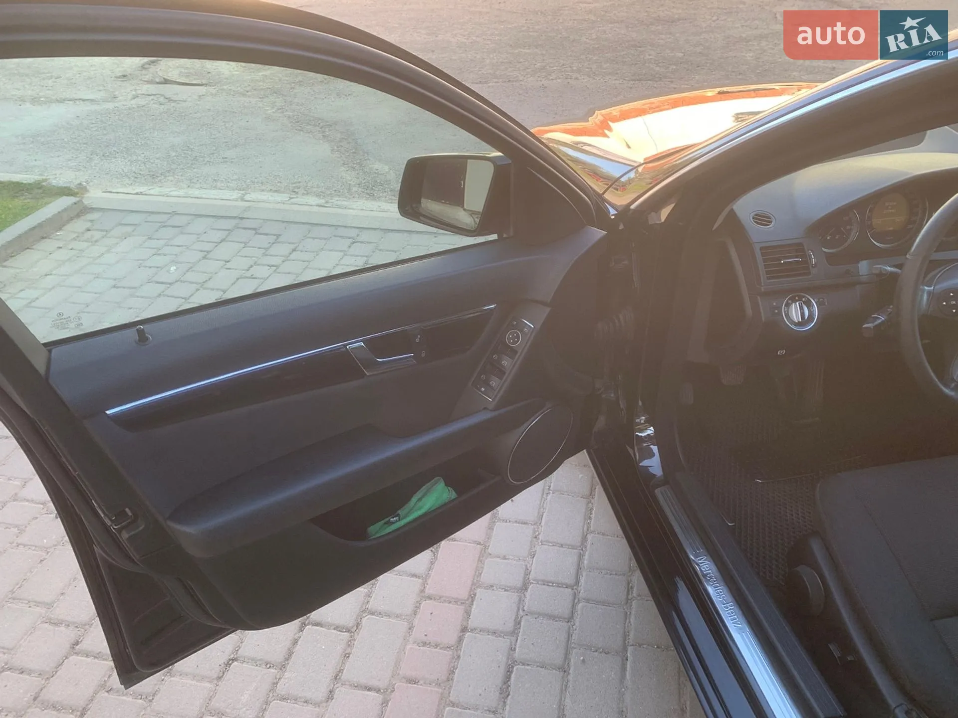 2010 Mercedes-Benz C-klasse - мініатюра 13
