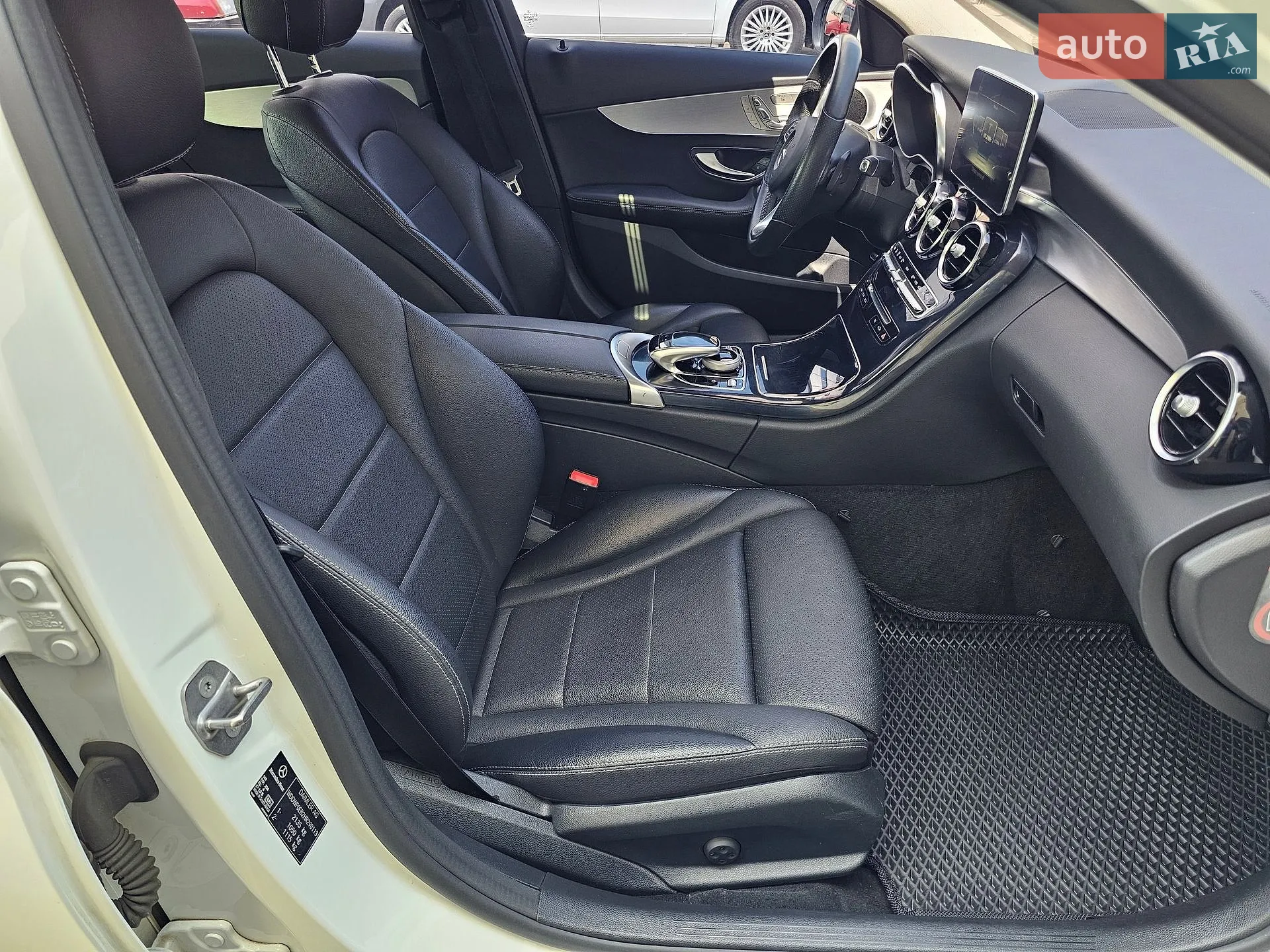 2017 Mercedes-Benz C-klasse - мініатюра 23