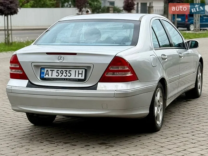 Mercedes-Benz C-Class 2003 VIN WDB2030461F492287 фото оголошення 10 з 50