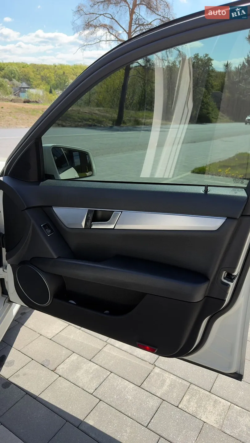 2011 Mercedes-Benz C-klasse - мініатюра 21