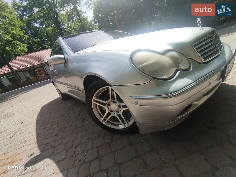 Mercedes-Benz C-Class 2003 VIN WDB2030461A579775 фото оголошення 29 з 60