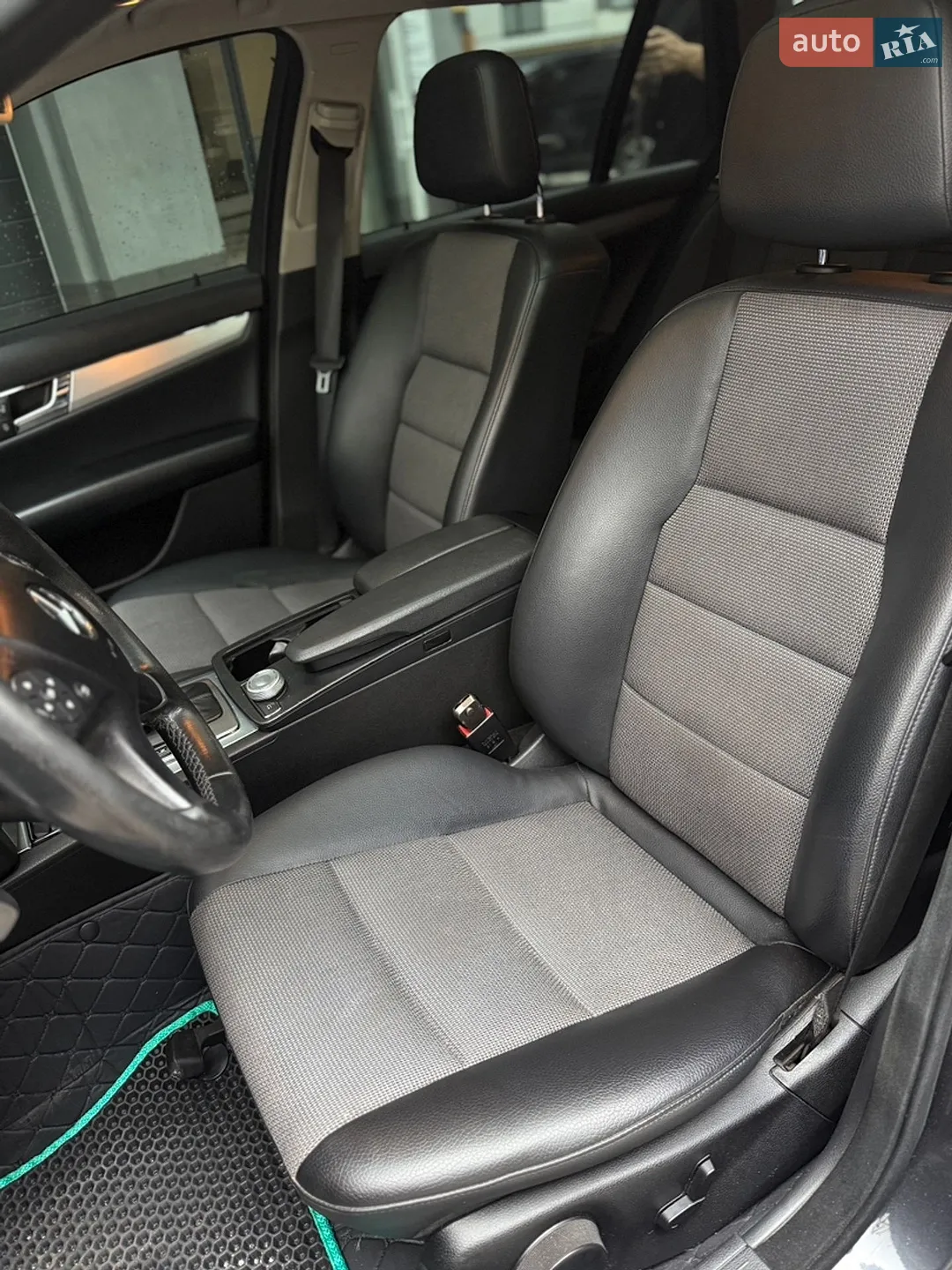 Mercedes-Benz C Class 2009 VIN WDD2042021F361317 фото оголошення 29 з 48