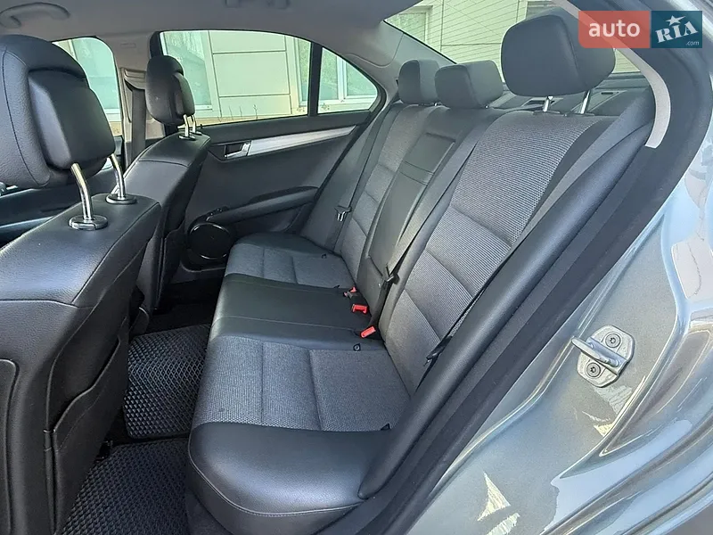 Mercedes-Benz C-Class 2009 VIN WDD2040871F458048 фото оголошення 38 з 91