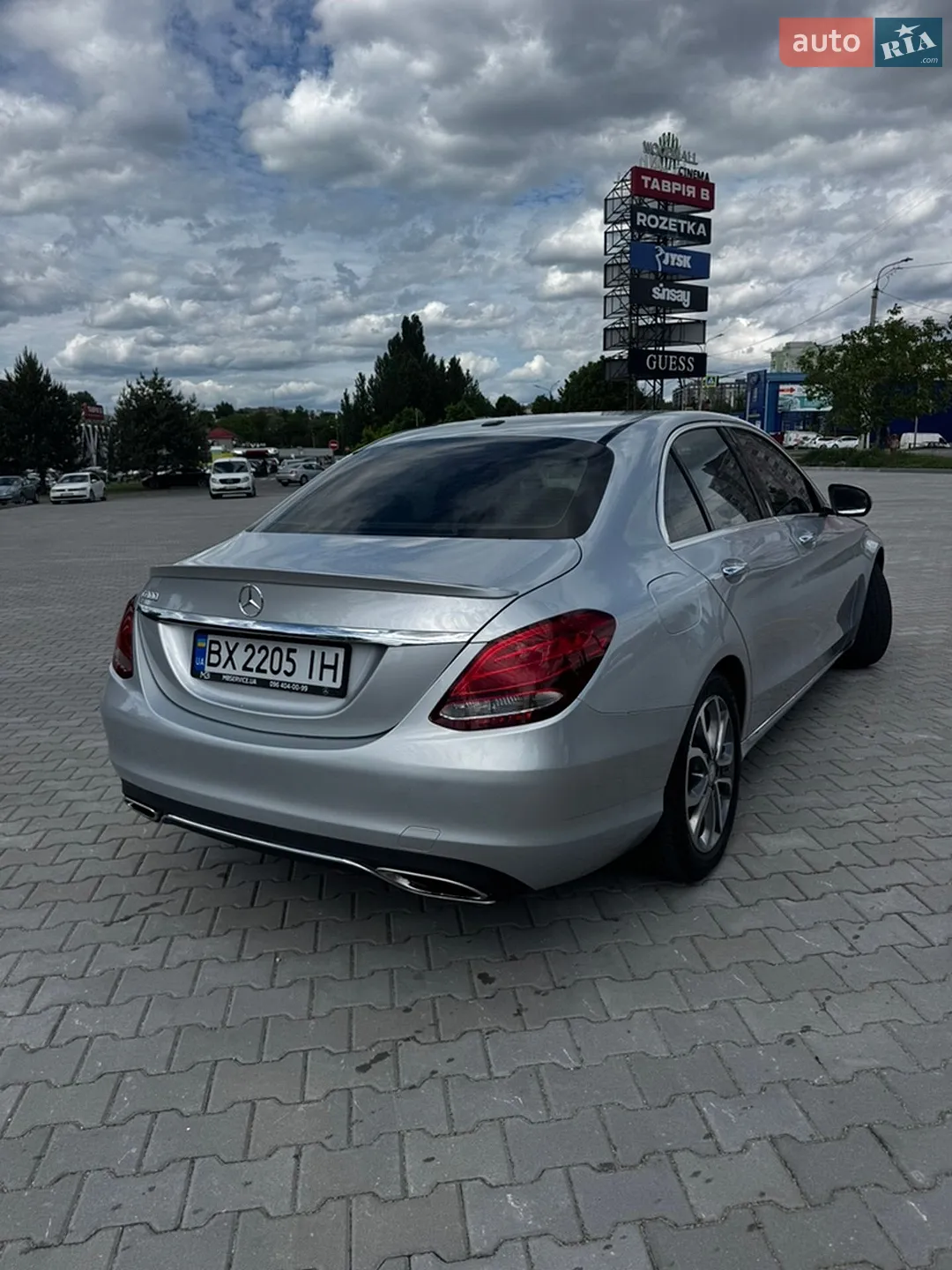 Mercedes-Benz C-Class 2015 VIN 55SWF4JB0GU132721 фото оголошення 12 з 16