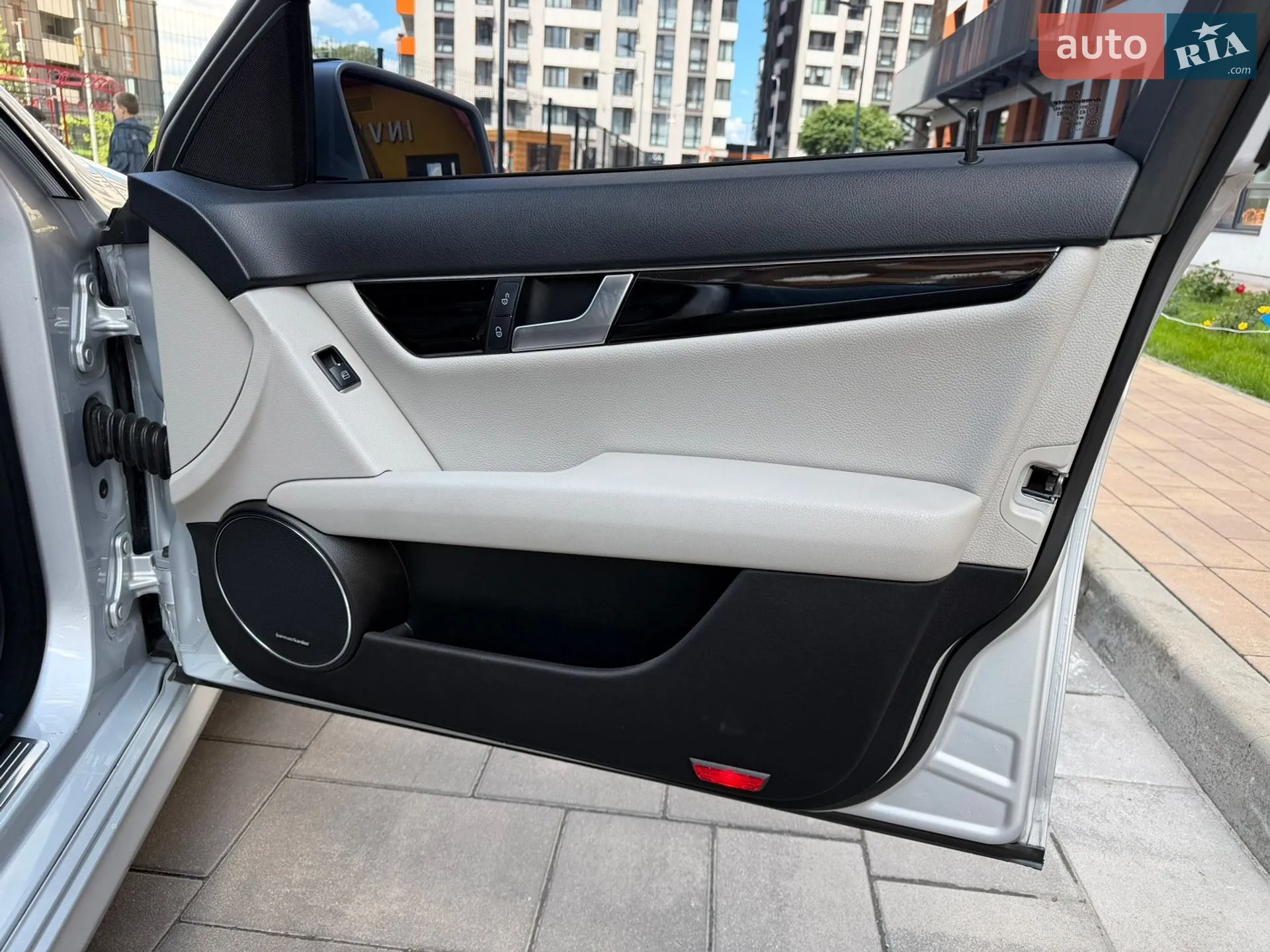 2012 Mercedes-Benz C-klasse - мініатюра 18